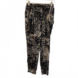 Nili Lotan Women's Silk Pants Black and White Pattern Size 0